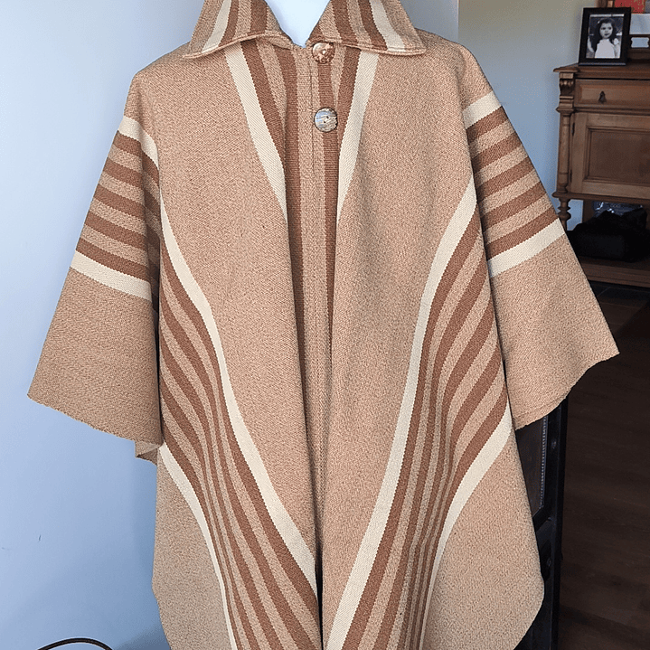 PONCHO CON CUELLO ADULTO 1