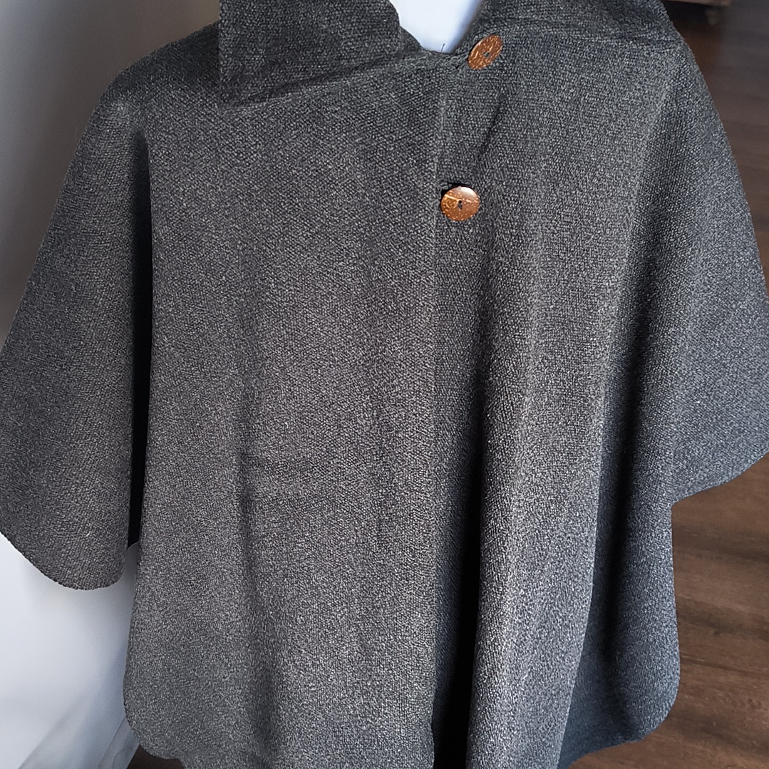 PONCHO CON CUELLO ALPACA 7