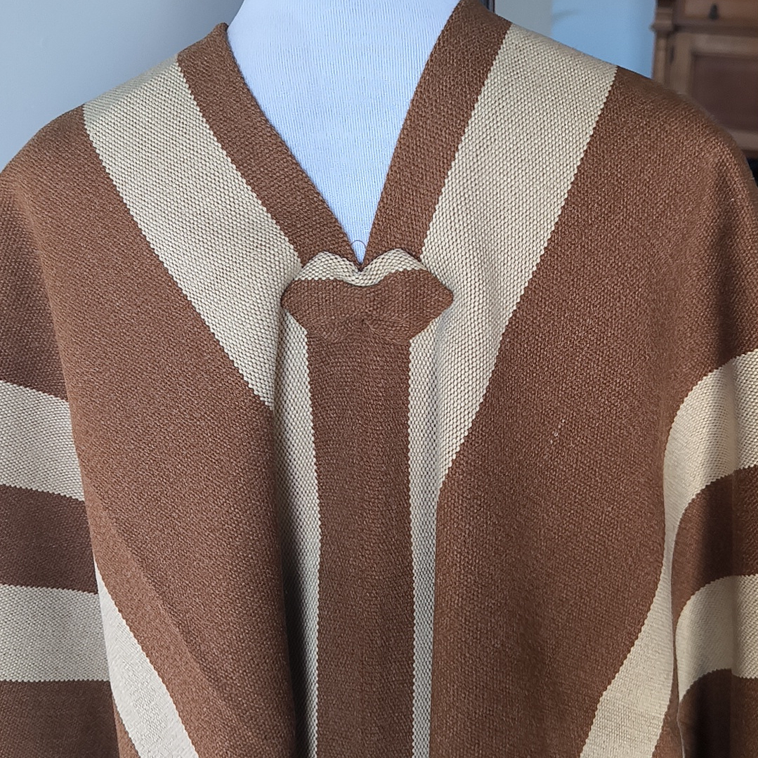 PONCHO DE ALPACA ADULTO 4