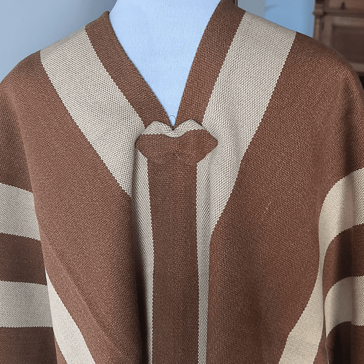 PONCHO DE ALPACA ADULTO 4