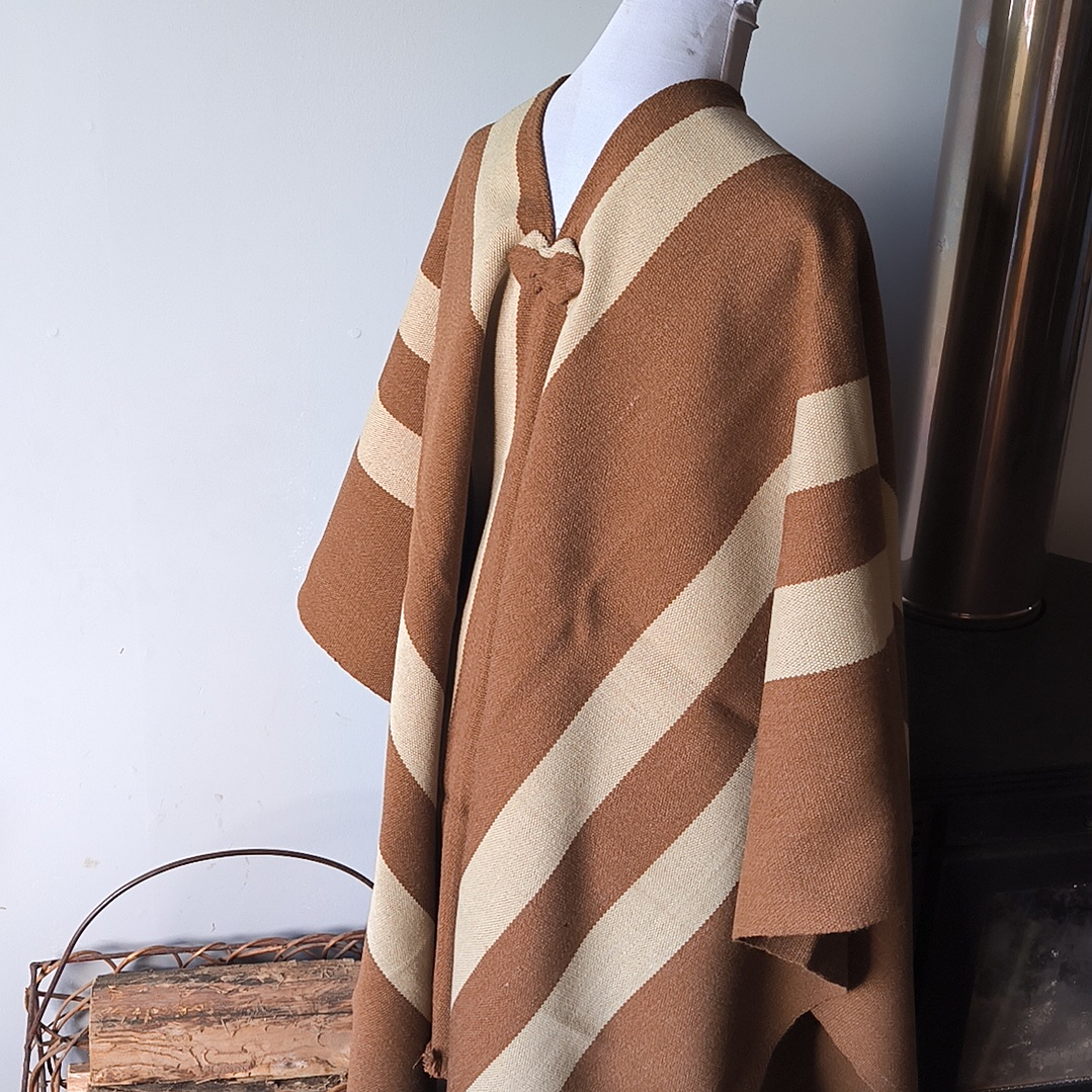 PONCHO DE ALPACA ADULTO 3
