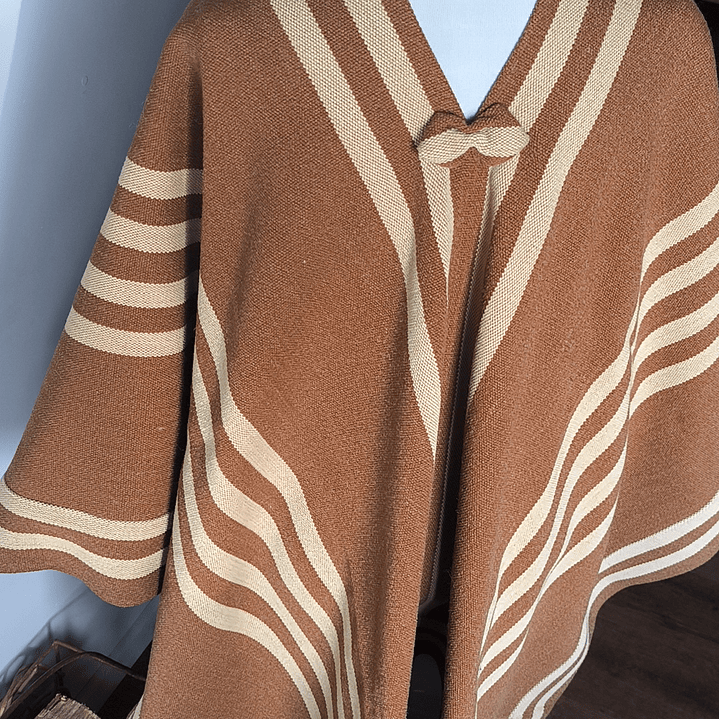 PONCHO ENHUINCHADO 3