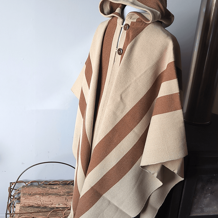 PONCHO CON GORRO ALPACA 3