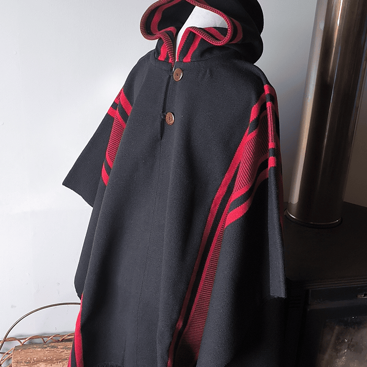 PONCHO ROJO Y NEGRO ADULTO  2