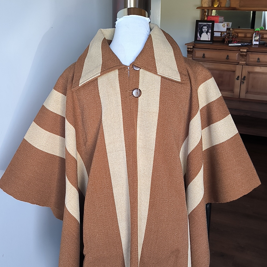 PONCHO CON CUELLO ALPACA 1