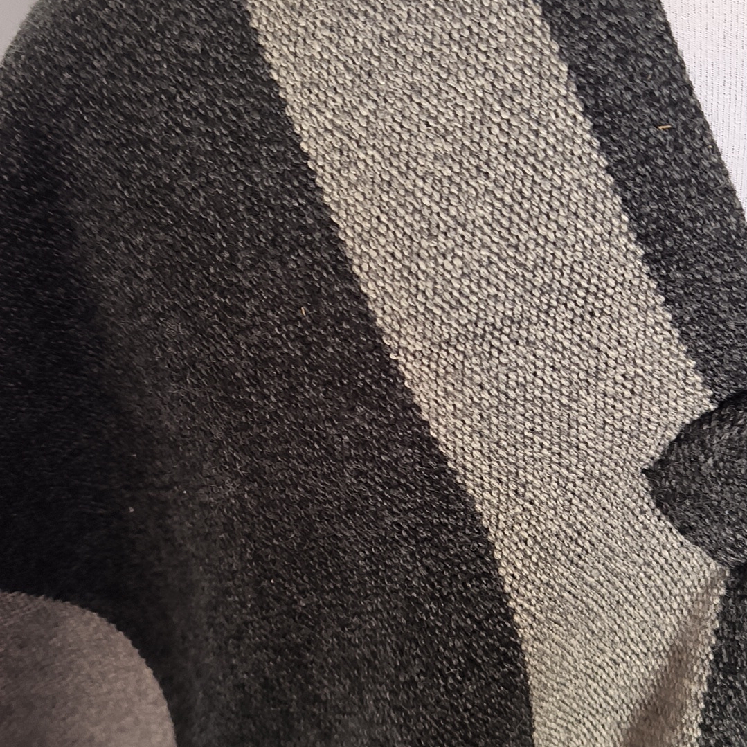 PONCHO MARENGO GRIS 2