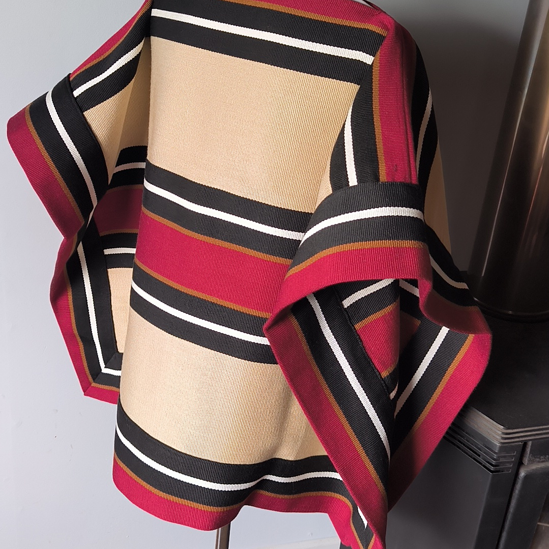 MANTA CORRALERA ADULTO ARENA, NEGRO, CAMELL, GUINDA SECA 2