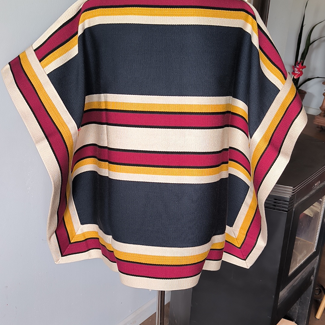 MANTA CORRALERA ADULTO AZUL, MOSTAZA, GUINDA SECA, ARENA, NEGRO 4