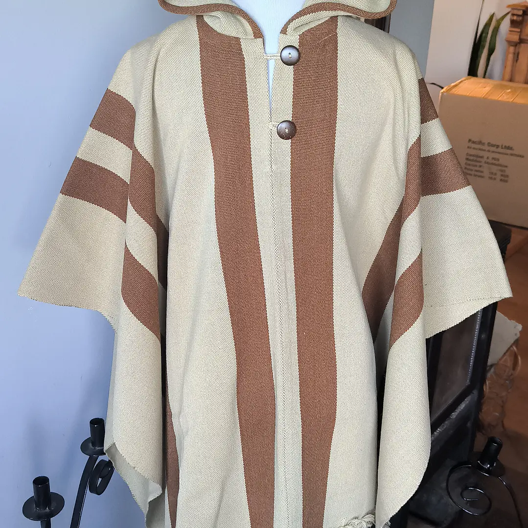 PONCHO DE LANA CON ALPACA UNISEX 1