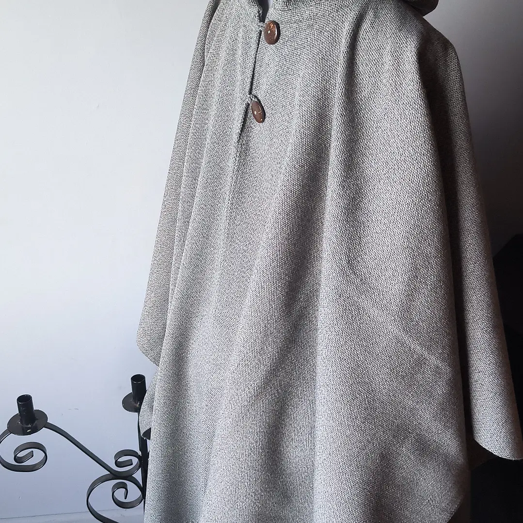 PONCHO DE LANA ADULTO 2