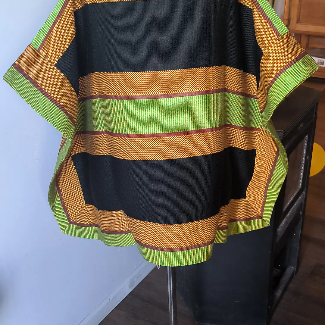 MANTA CORRALERA ADULTO NEGRA VERDE 6