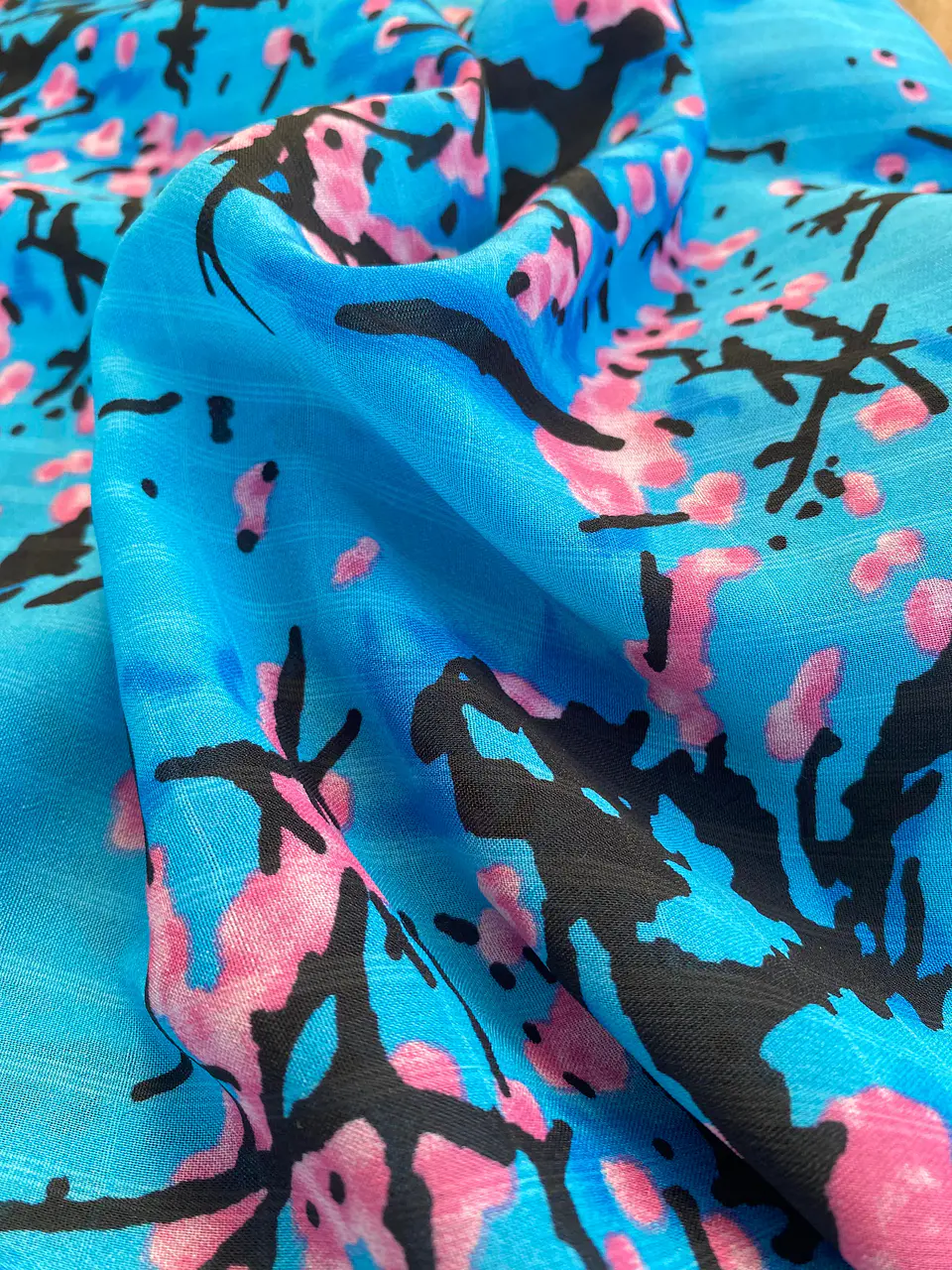 Gasa Chiffon Azul Flores de Cerezo 1