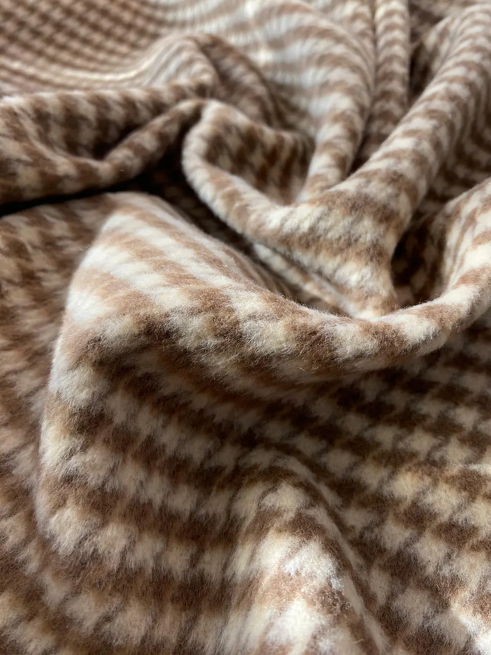 Lana Patrón Pata de Gallo 3