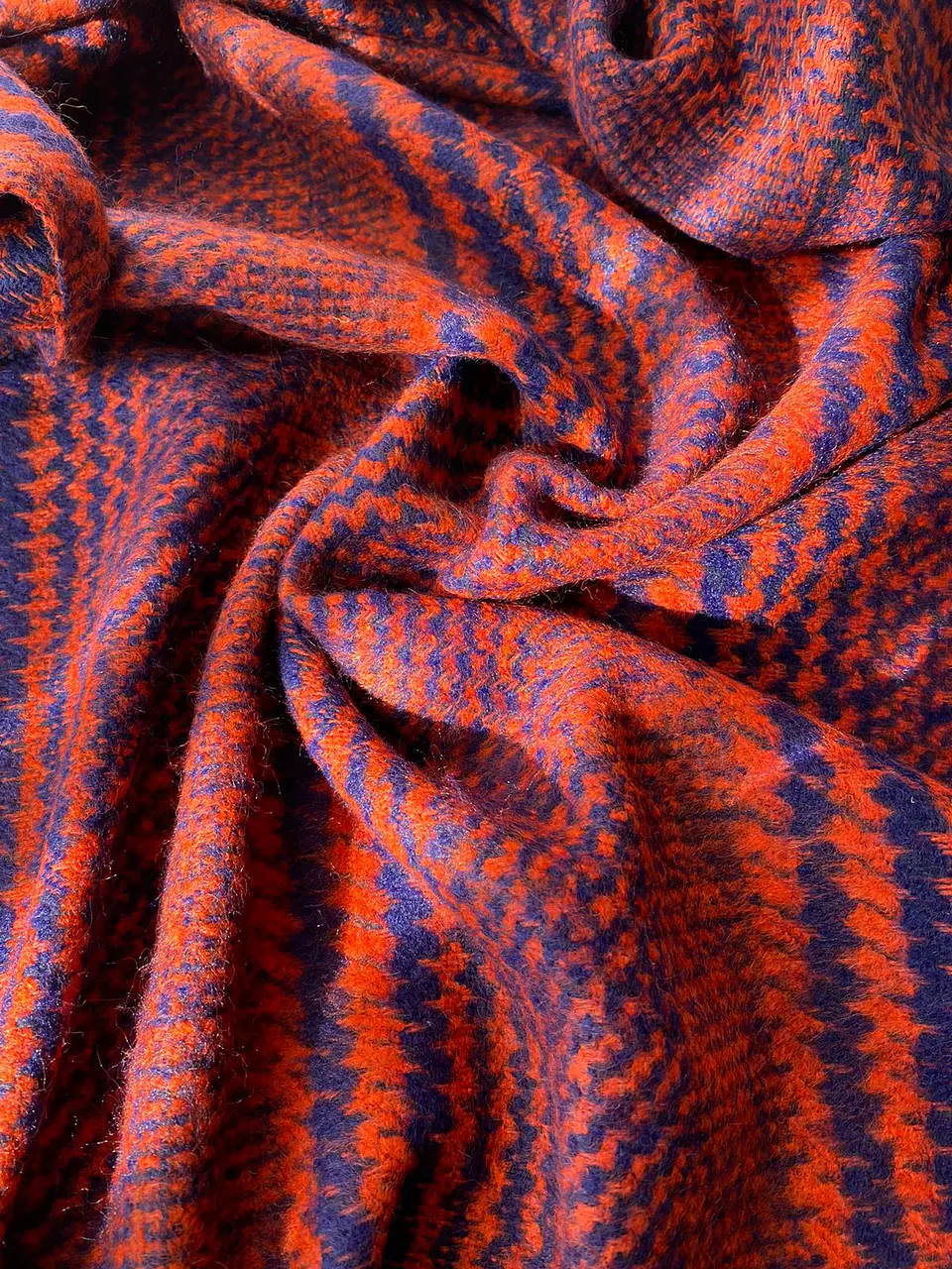 Lana Jaspeada Naranjo Intenso y Azul 3