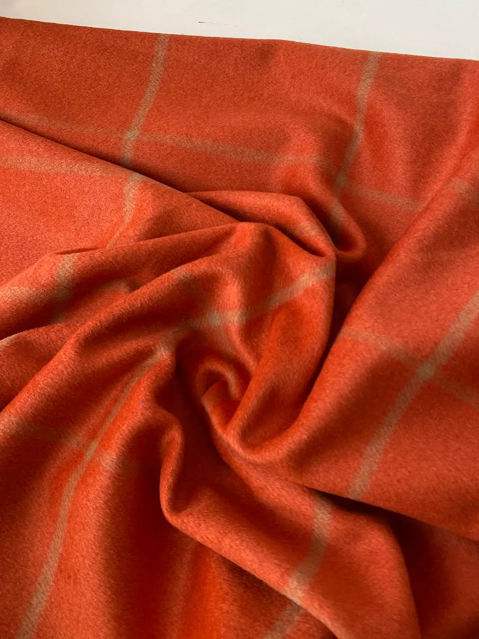 Lana Cuadros Naranja 3