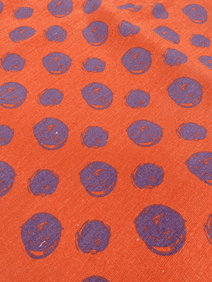 Crea Naranjo con lunares 