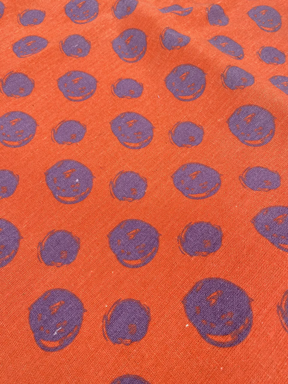 Crea Naranjo con lunares  1