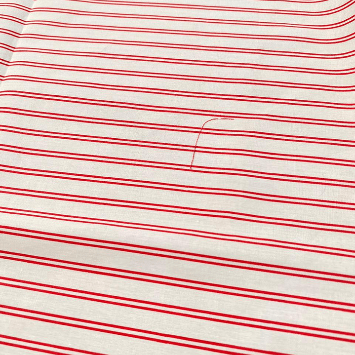 Popelina Blanca con Lineas Rojas 3