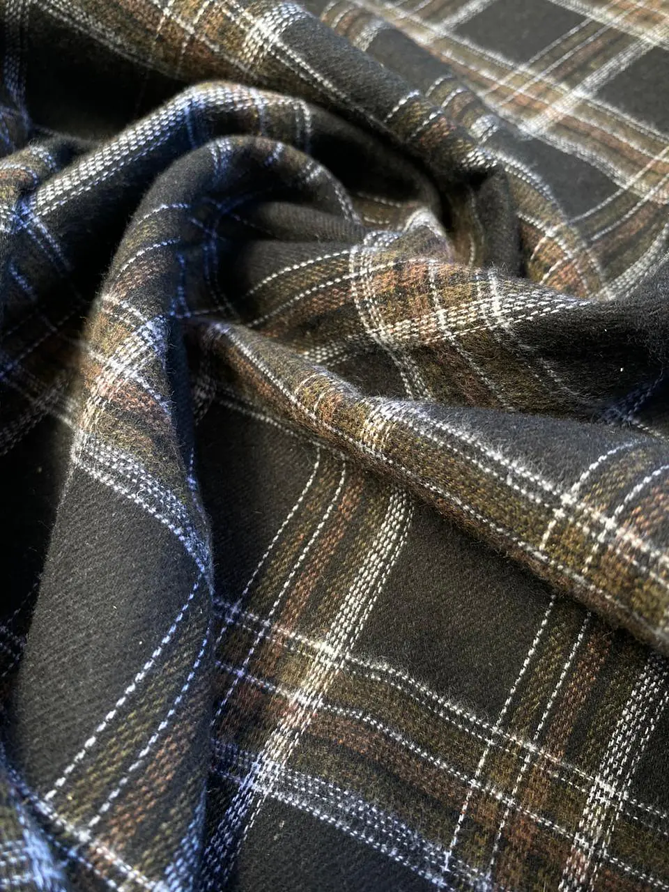 Franela Tartan Negro  2