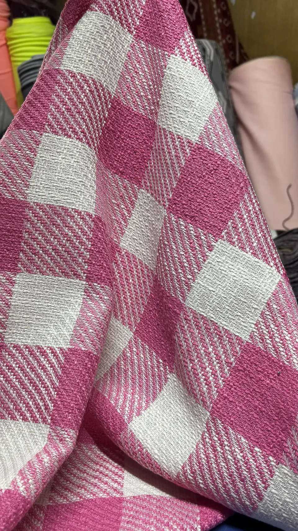 Lana Pinky 3