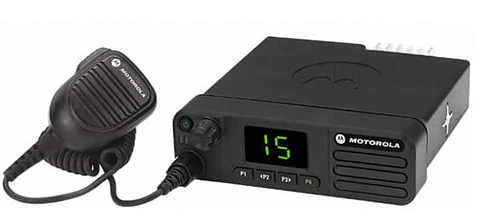 RADIO BASE/MOVIL MOTOROLA DIGITAL DGM-5500e VHF 25W