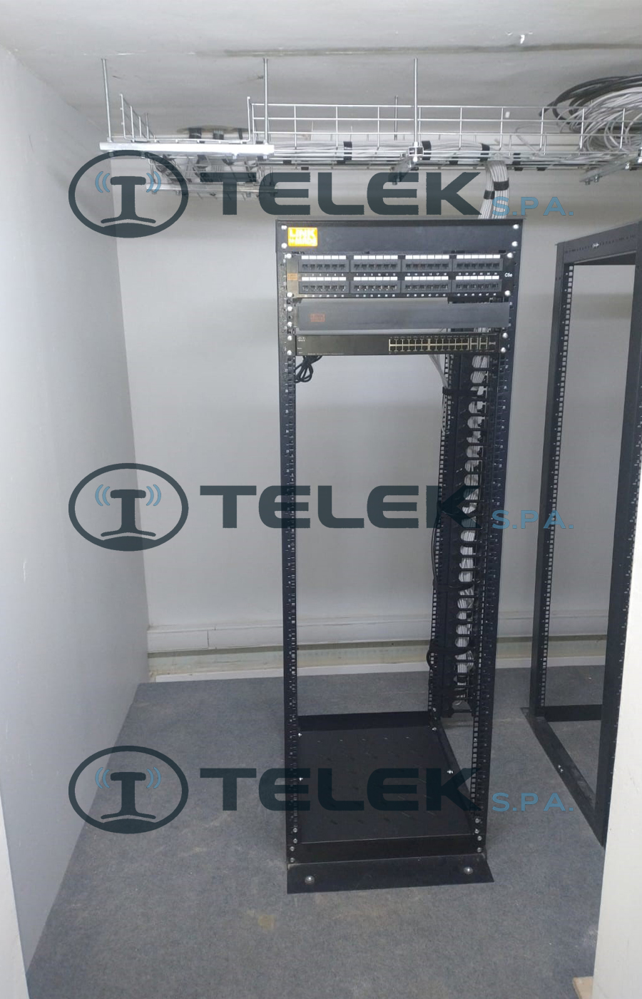 Fibra óptica redes industriales y telecomunicaciones TELEK