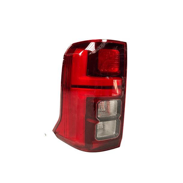 Foco Trasero Izquierdo Piloto L200 Dakar 2024-2025 4