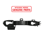 Base Manilla Puerta Piloto L200 2025 Original LH  1