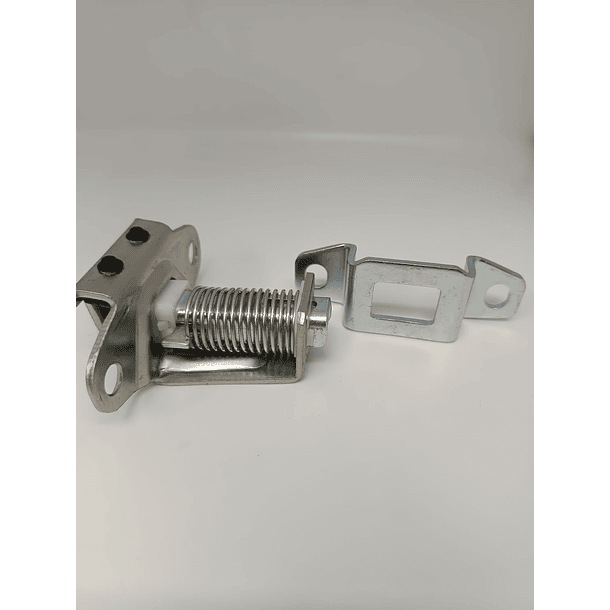 Chapa y Soporte Portalón Mitsubishi L200 2016-2024  2