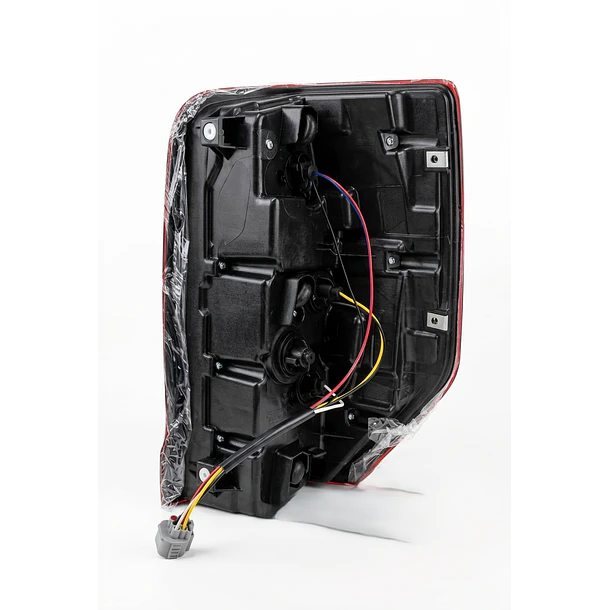 Foco Trasero Izquierdo Mitsubishi New L200 2019-2023  4