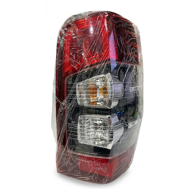 Foco Trasero Derecho Mitsubishi New L200 2019-2023  2