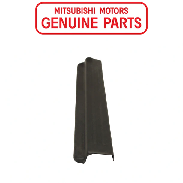 Moldura Zocalo Puerta Delantero L200 2016-2024 Original RH 2