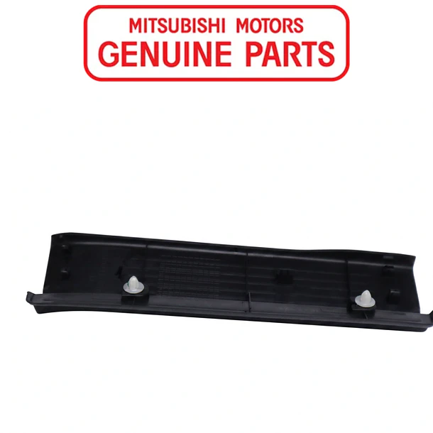 Moldura Zocalo Puerta Trasera L200 2016-2024 Original LH 2