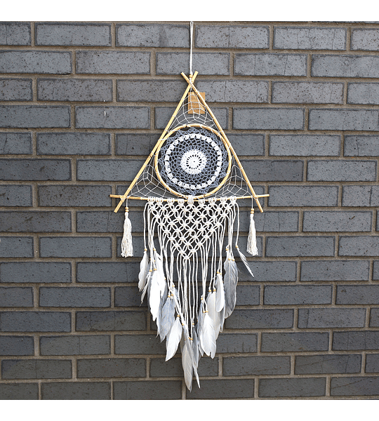 Protection Dream Cather - Lrg Macrame Pyramid White / Grey