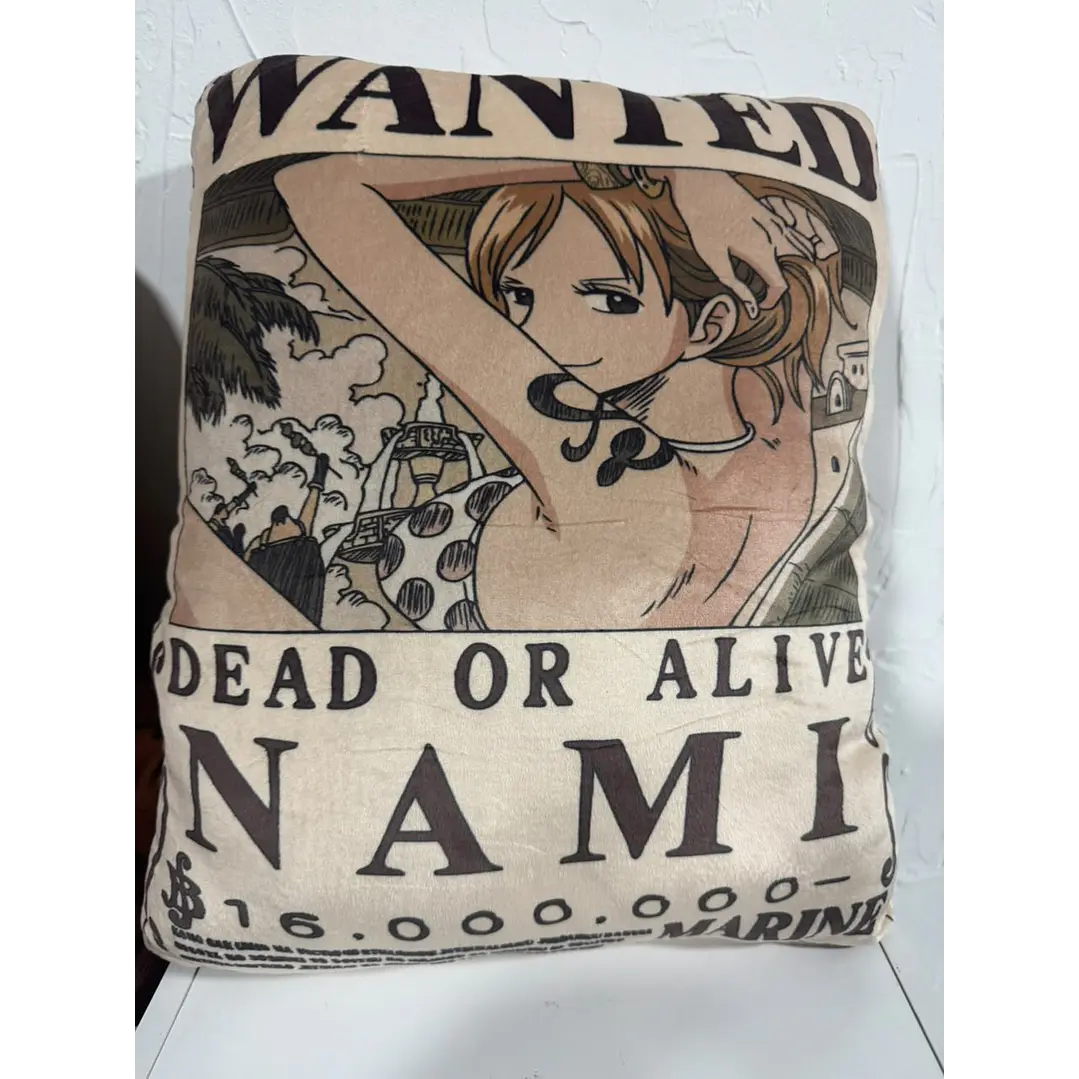 cojín  Miniso Nami de la serie One Piece 1