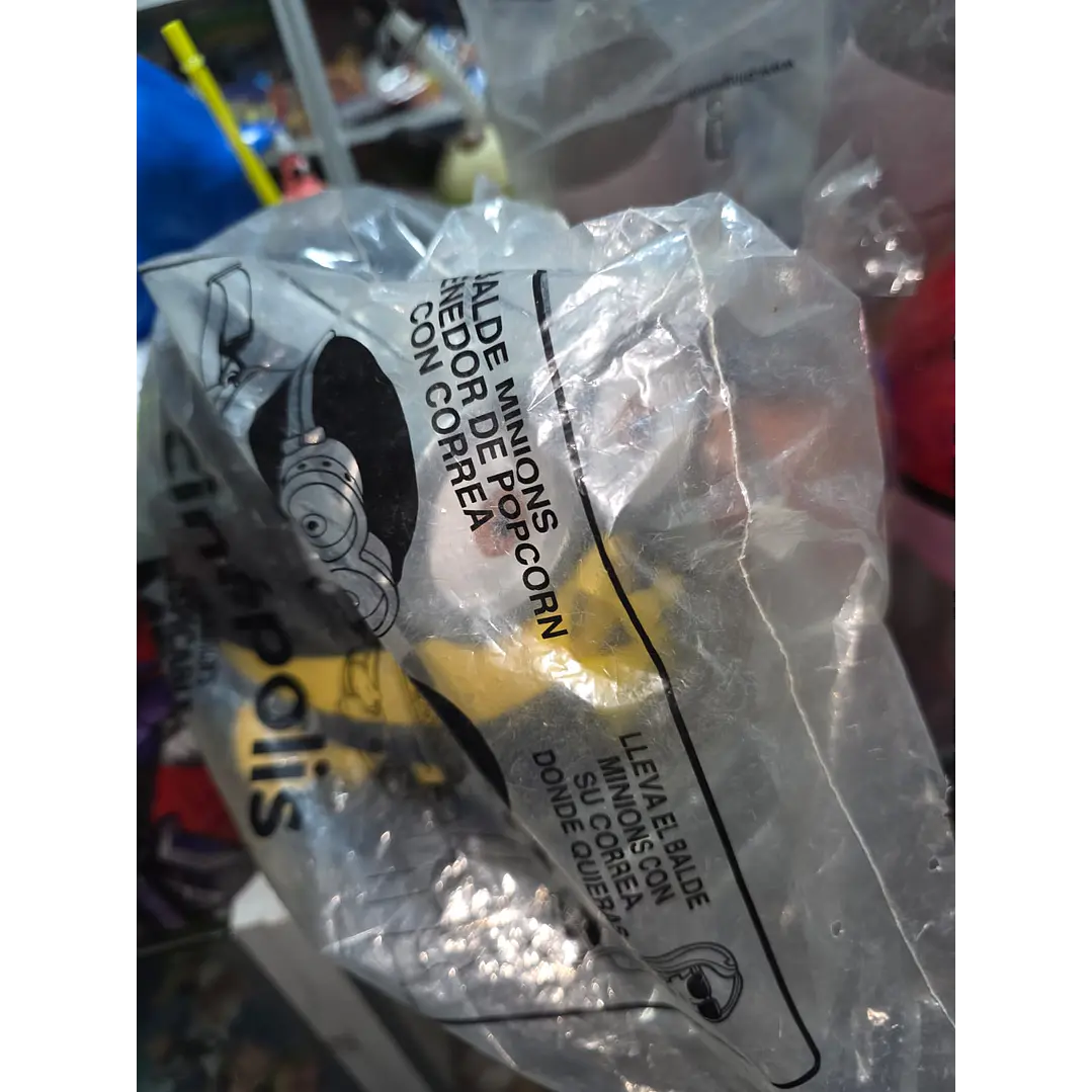 palomera oficial de Minion en overol clásico 2