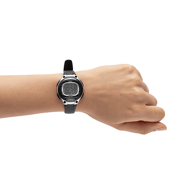 Reloj Casio LW-203-1A 4
