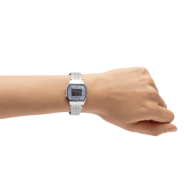 Reloj Casio Digital Mujer LA-680WA-2C 4