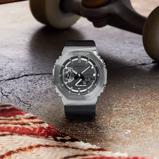 Reloj G-Shock GM-2100-1A 5