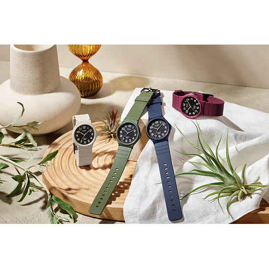 Reloj Casio MQ-24UC-4B 2
