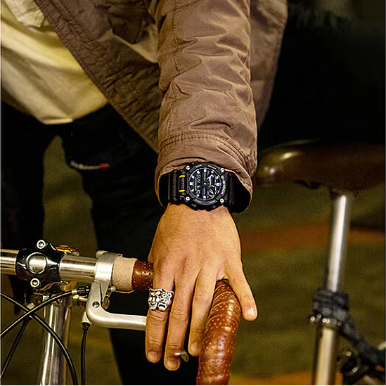 Reloj G-Shock GA-900-1A 10
