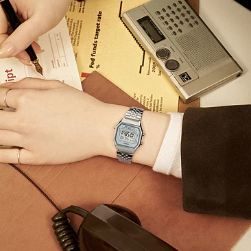 Reloj Casio LA680WA-7D 5