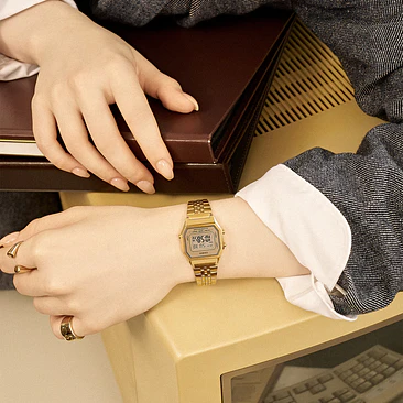 Reloj Casio LA680WGA-9D 10