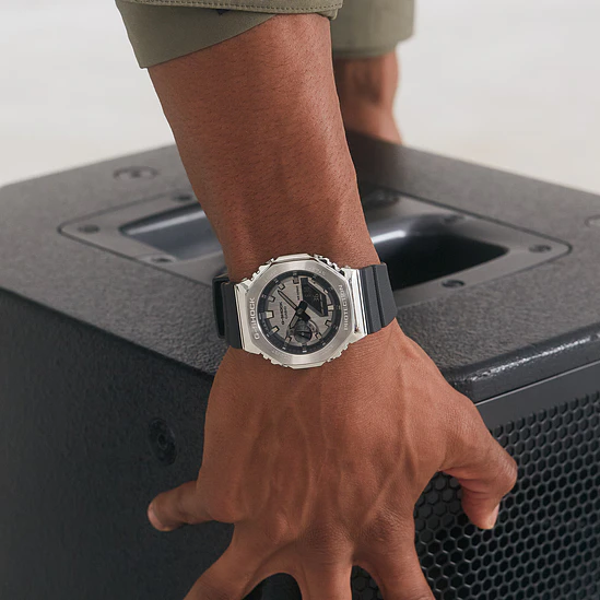 Reloj G-Shock GM-2100-1A 6