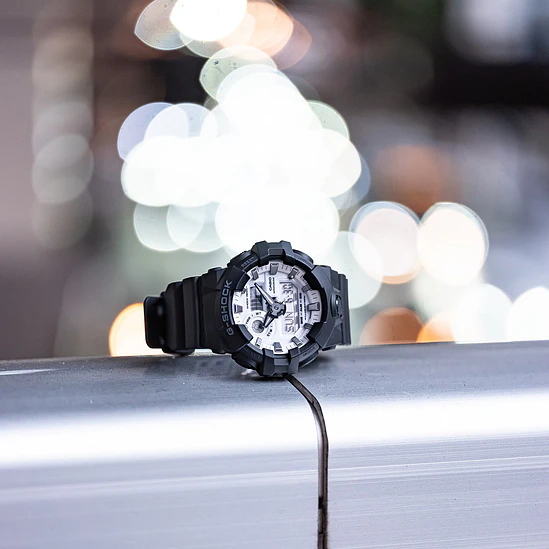 Reloj G-Shock GA-700WD-1A 4