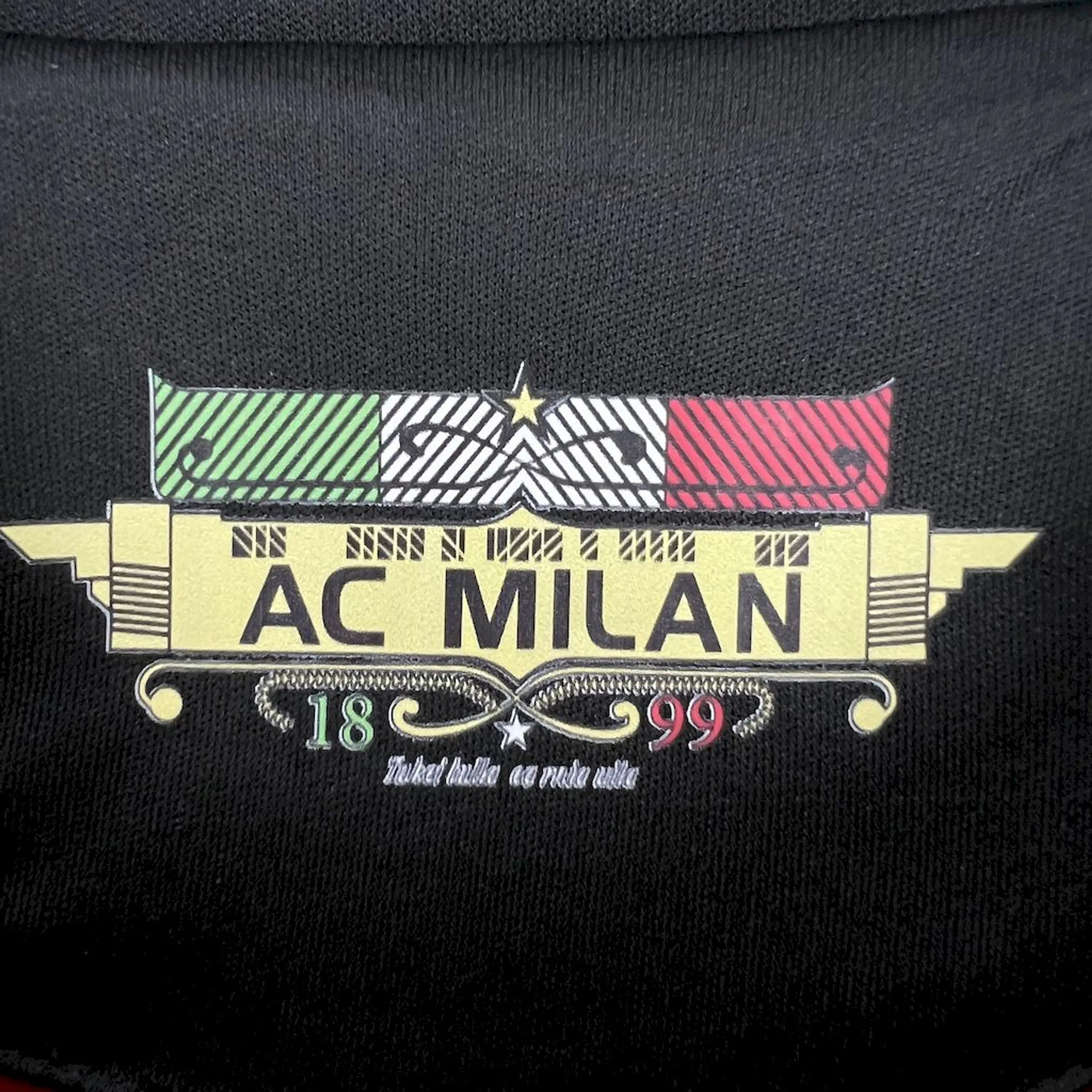 AC Milão retro 2010-11 2