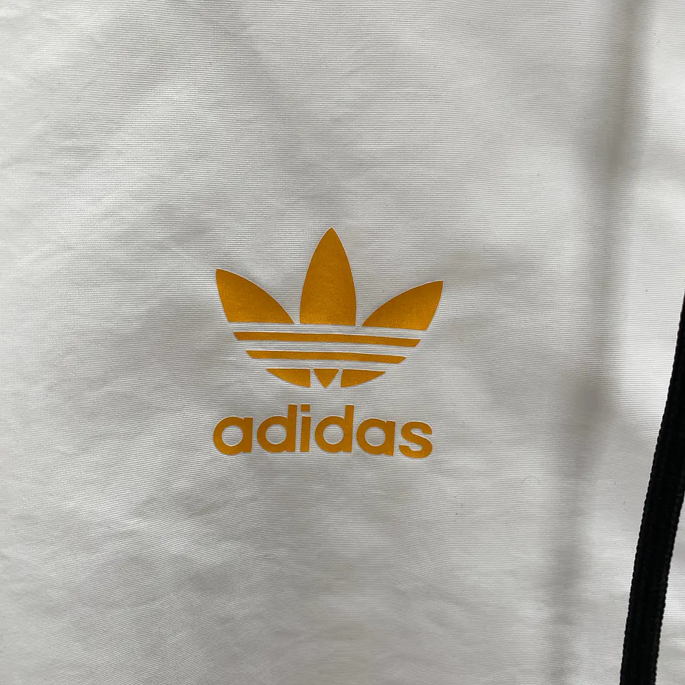 Real Madrid 2024-25 - Chaqueta_Stock 2