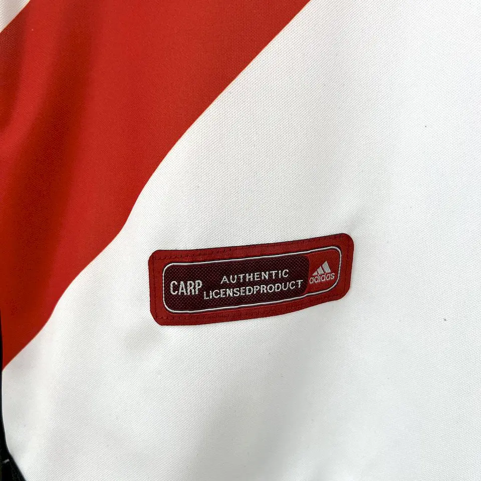Kit retro de River Plate 2000-01 3