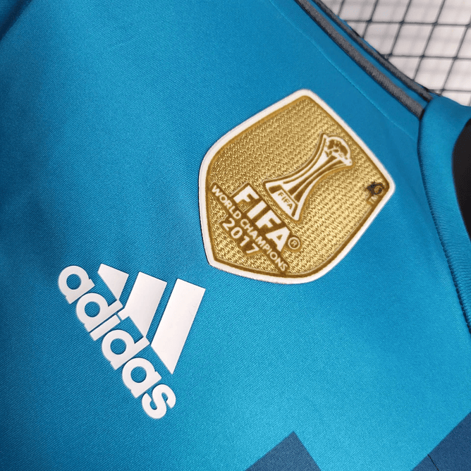 Real Madrid retro manga cumprida 2017-18 3