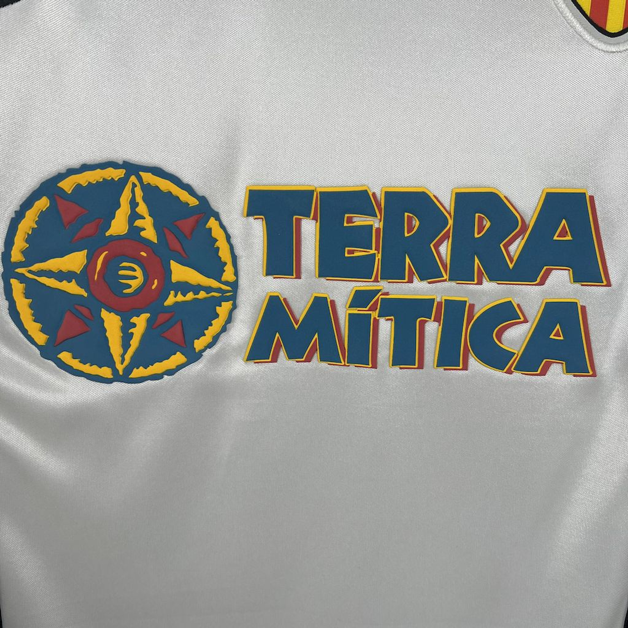Valencia retro 2000-01 3